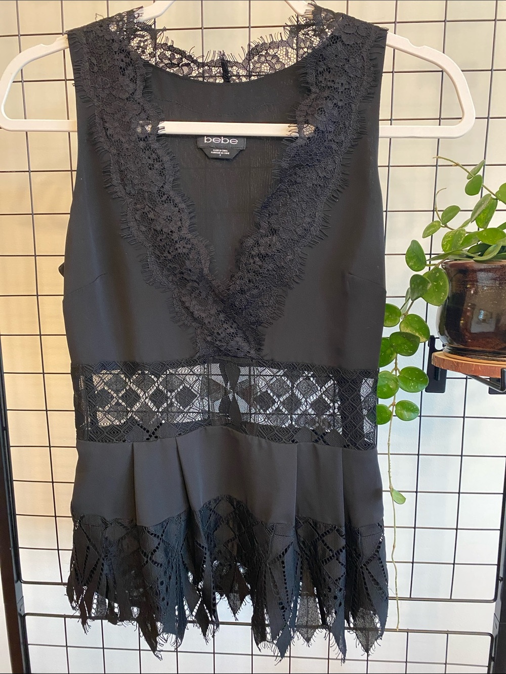 bebe Black Lace-Trim V-Neck Peplum Top size 2